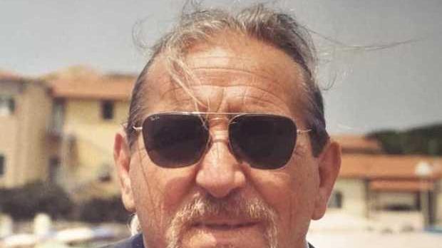 Muore doganiere di 64 anni stroncato da una malattia