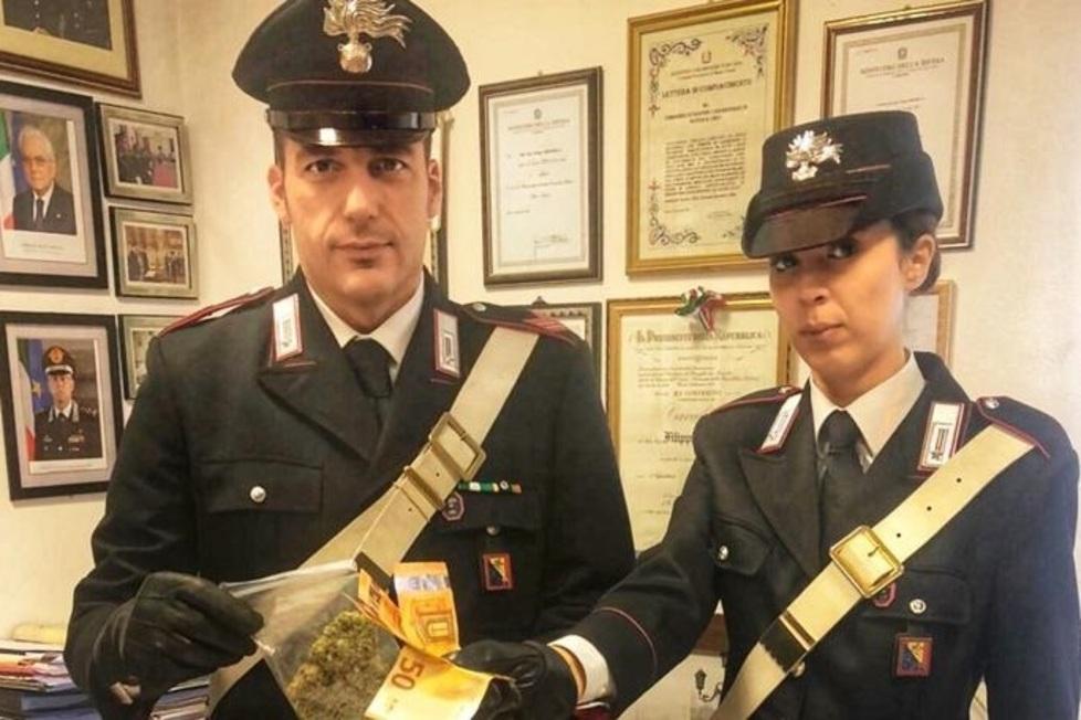 Corriere della droga da Milano a Carrara arrestato in stazione dai carabinieri 