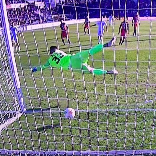 La palla era entrata di 30 cm L’arbitro non se n’è accorto... 