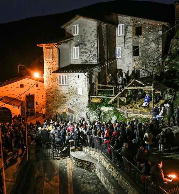 La magia del presepe vivente conquista migliaia di persone 