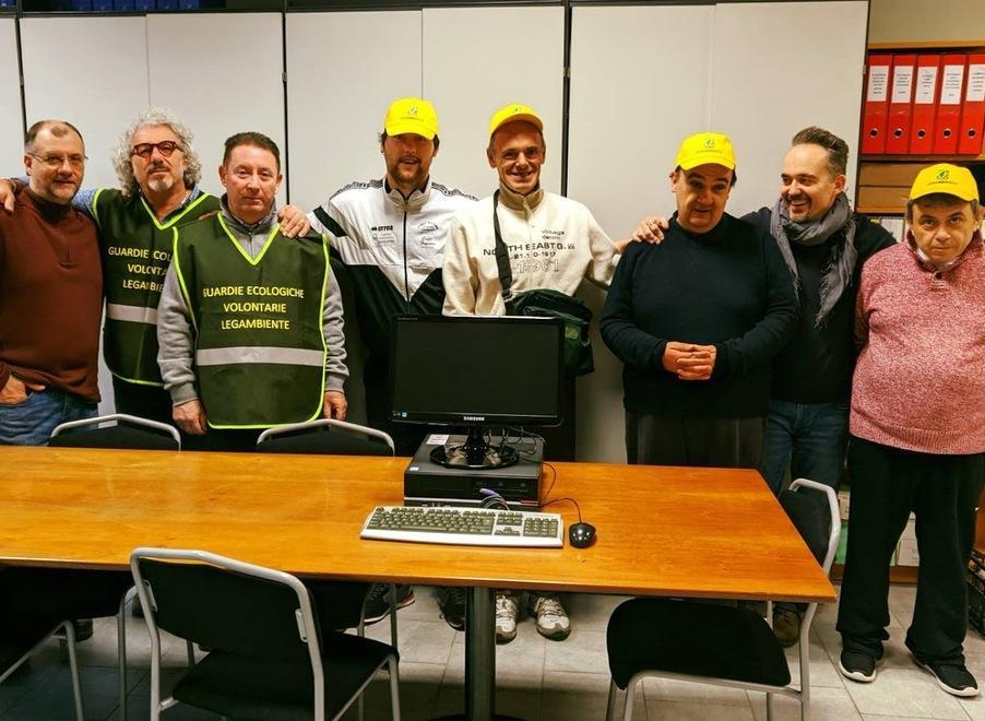 “Credere per Vedere” dona un computer a Legambiente e Gev