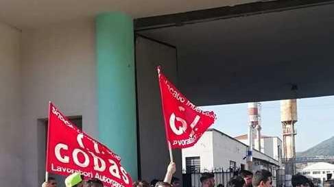 Multe ai manifestanti, il questore non arretra di fronte alle polemiche