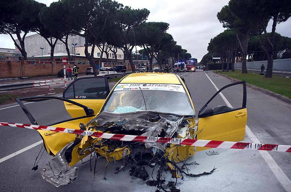 Ciclista travolto e ucciso in via Dorsale a Massa, perizia per capire se l’auto era “truccata” 