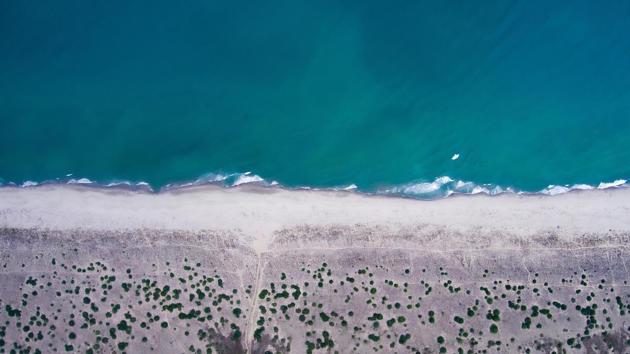 La spiaggia della Lecciona (foto di Roberto Paglianti)