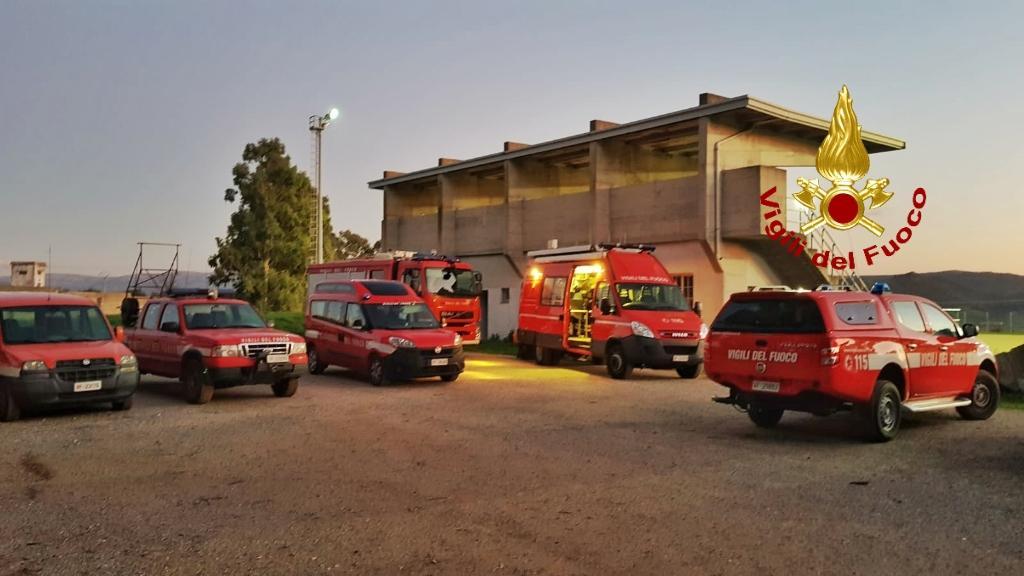 I mezzi dei soccorritori si sono radunati al campo sportivo di Bultei