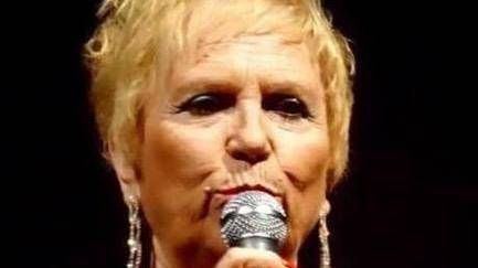 Spettacolo al teatro per ricordare la voce e l’anima di Giovanna