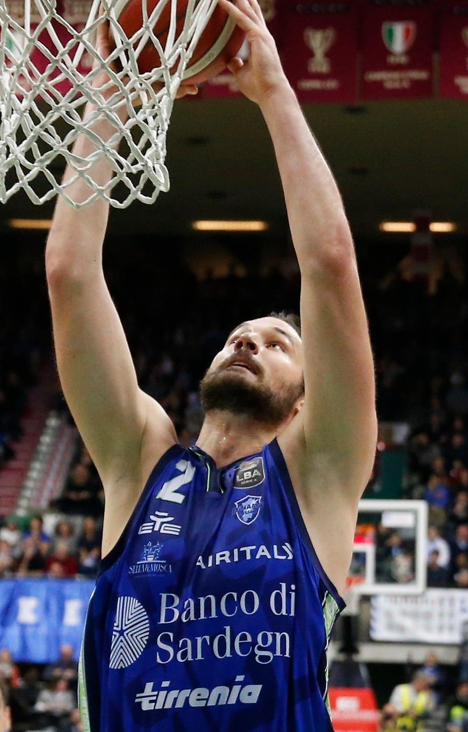 Micky Vitali devastante al tiro Bilan immarcabile dentro l’area