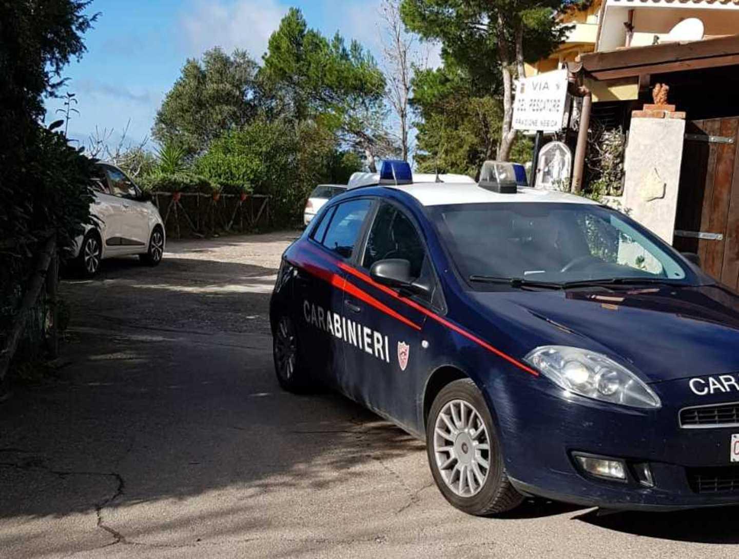 Picchia la compagna davanti al figlio di 5 anni 