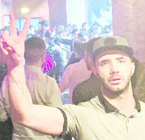 L'ultima foto di Giovanni Fresi scattata al Blu Star poco prima dell'omicidio