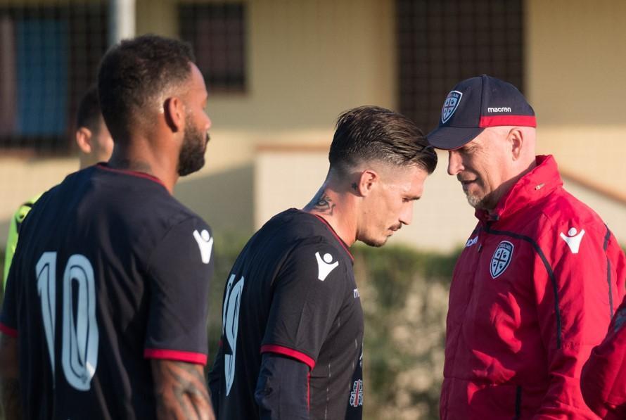 Il Cagliari riprende gli allenamenti: nel mirino c'è la Juve