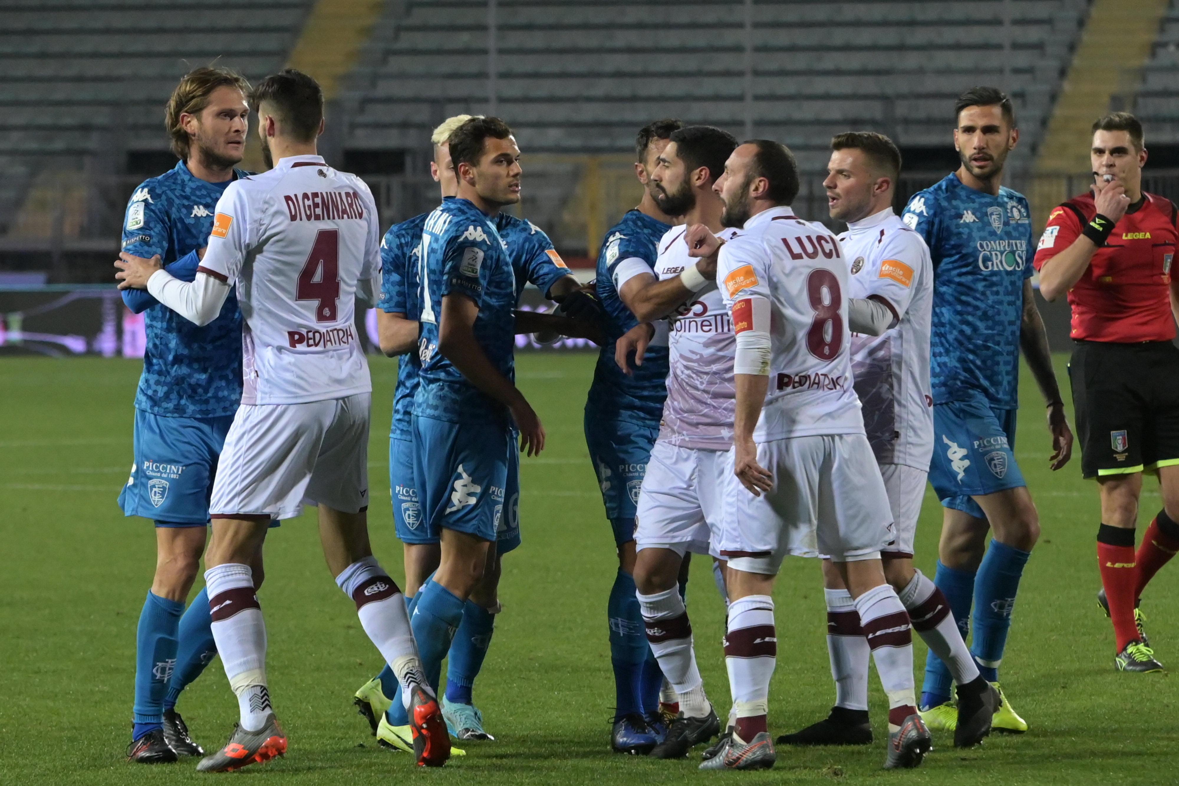 Empoli-Livorno finisce 1-1 e per gli azzurri sono altri fischi