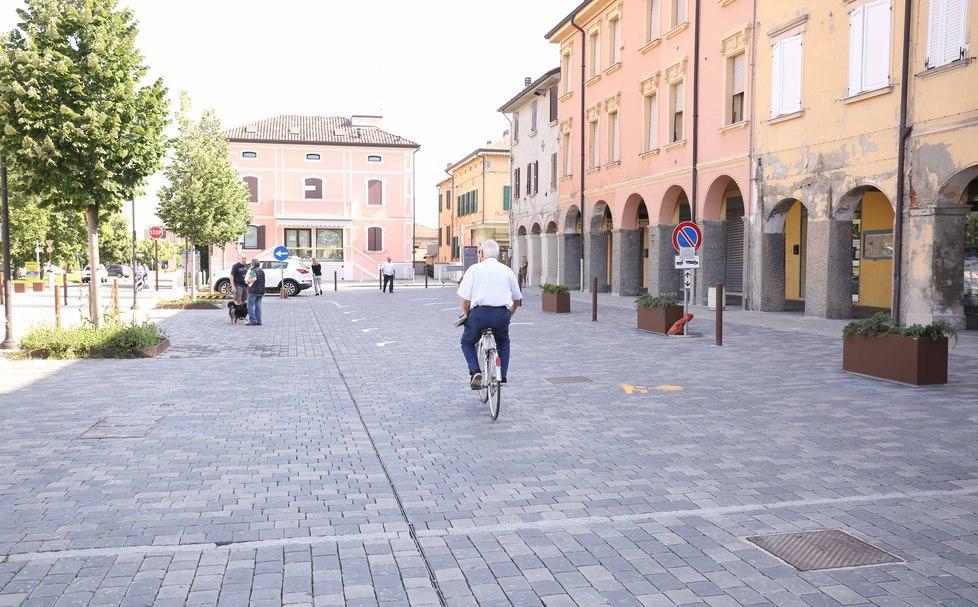 La giunta tira dritto sulla piazza Il Pd: «Arroganza e chiusura» 