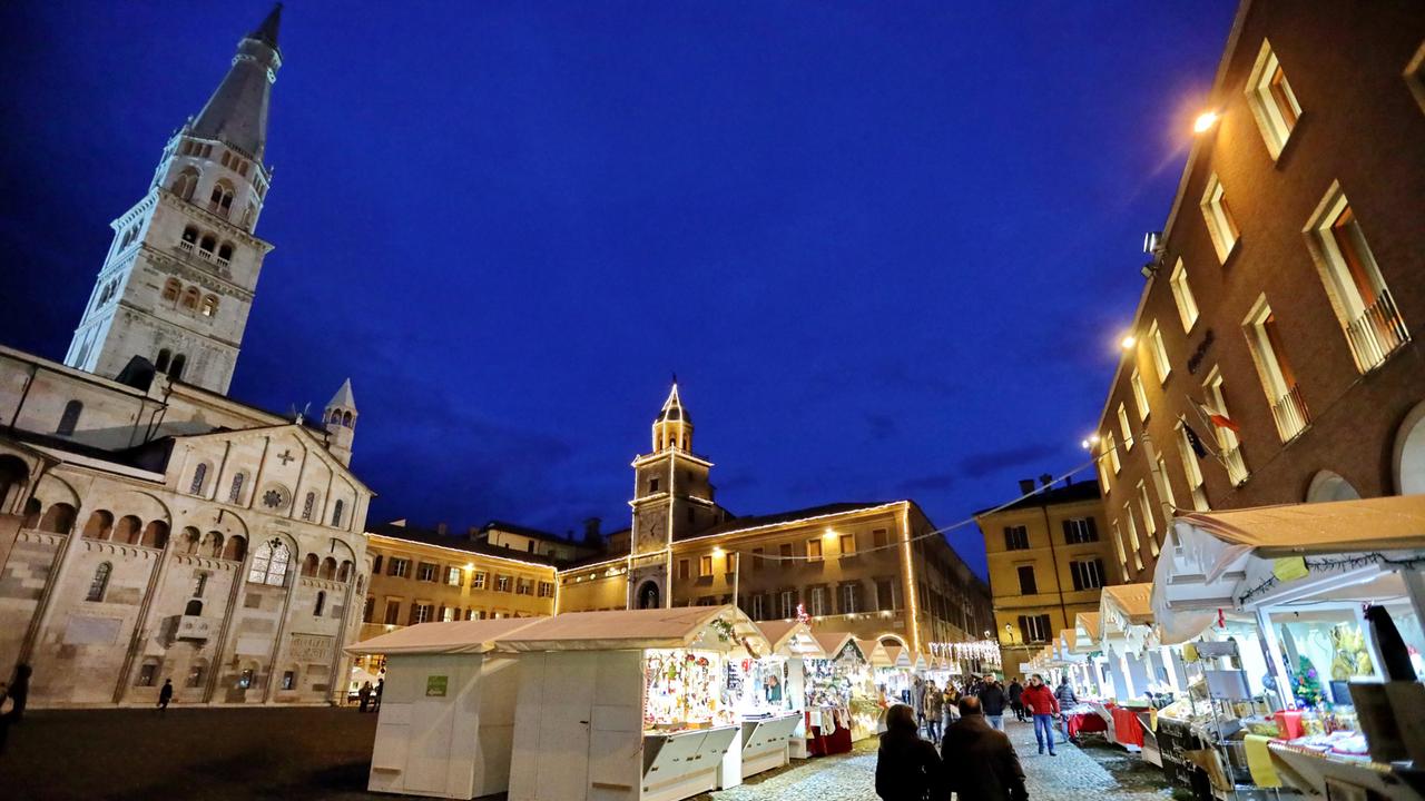 Modena, capitano dei carabinieri fuori servizio insegue e cattura un ladro