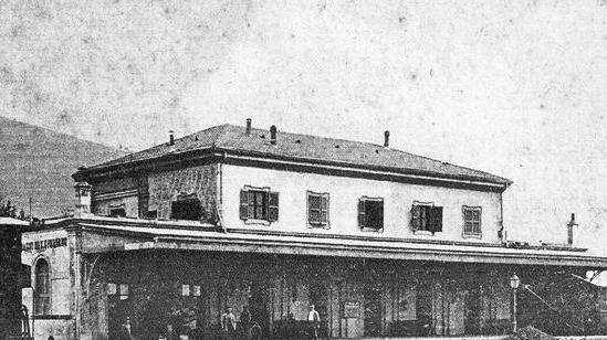 Una foto d’epoca della stazione dei Bagni di San Giuliano