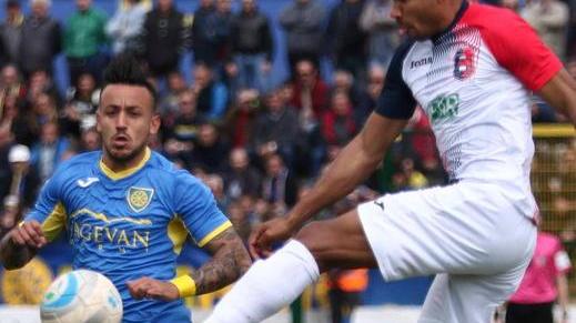 Dopo la sosta natalizia Carrarese al completo In attesa del mercato