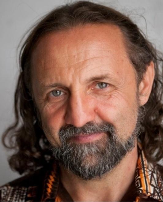 Sax, spazio e spiritualità Dimitri Grechi Espinoza suona in Santa Caterina