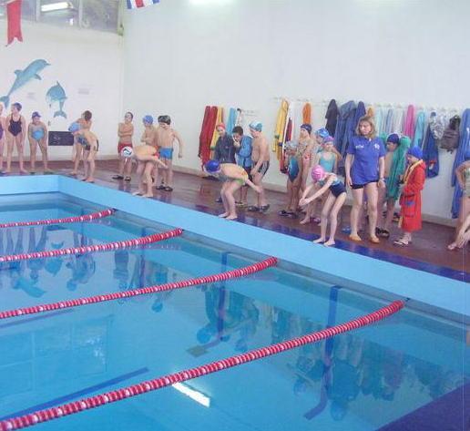 La piscina riapre a breve ma in futuro si pensa a una nuova struttura 