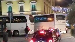 Traffico, caos e bus in centro S’infiamma il dibattito sulla Ztl