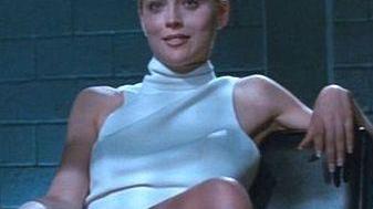 Sharon Stone cerca compagnia sul sito dei single ma la bloccano