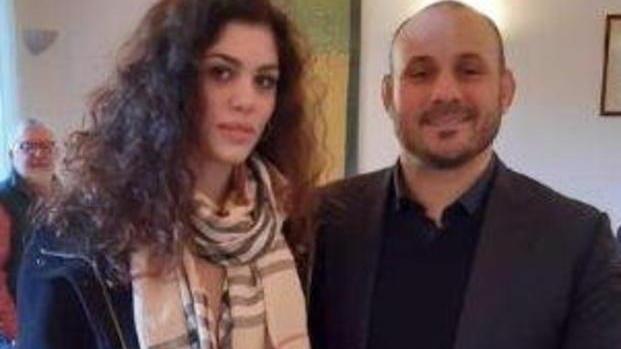 A 17 anni inventa la bottiglia che si ripiega