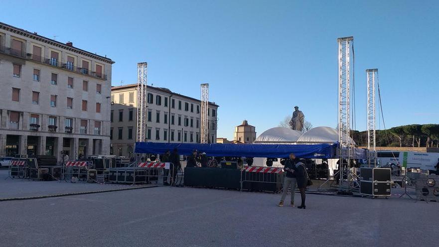 Festa in piazza della Repubblica il sindaco vieta petardi e vetro
