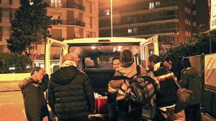 Emergenza per i “senza casa” allestito un dormitorio