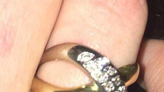Lieto fine per l’anello smarrito a ballare