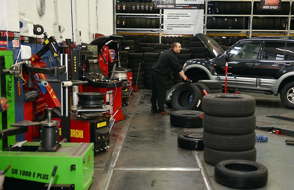 Gomme invernali, il 10% circola senza averle montate 