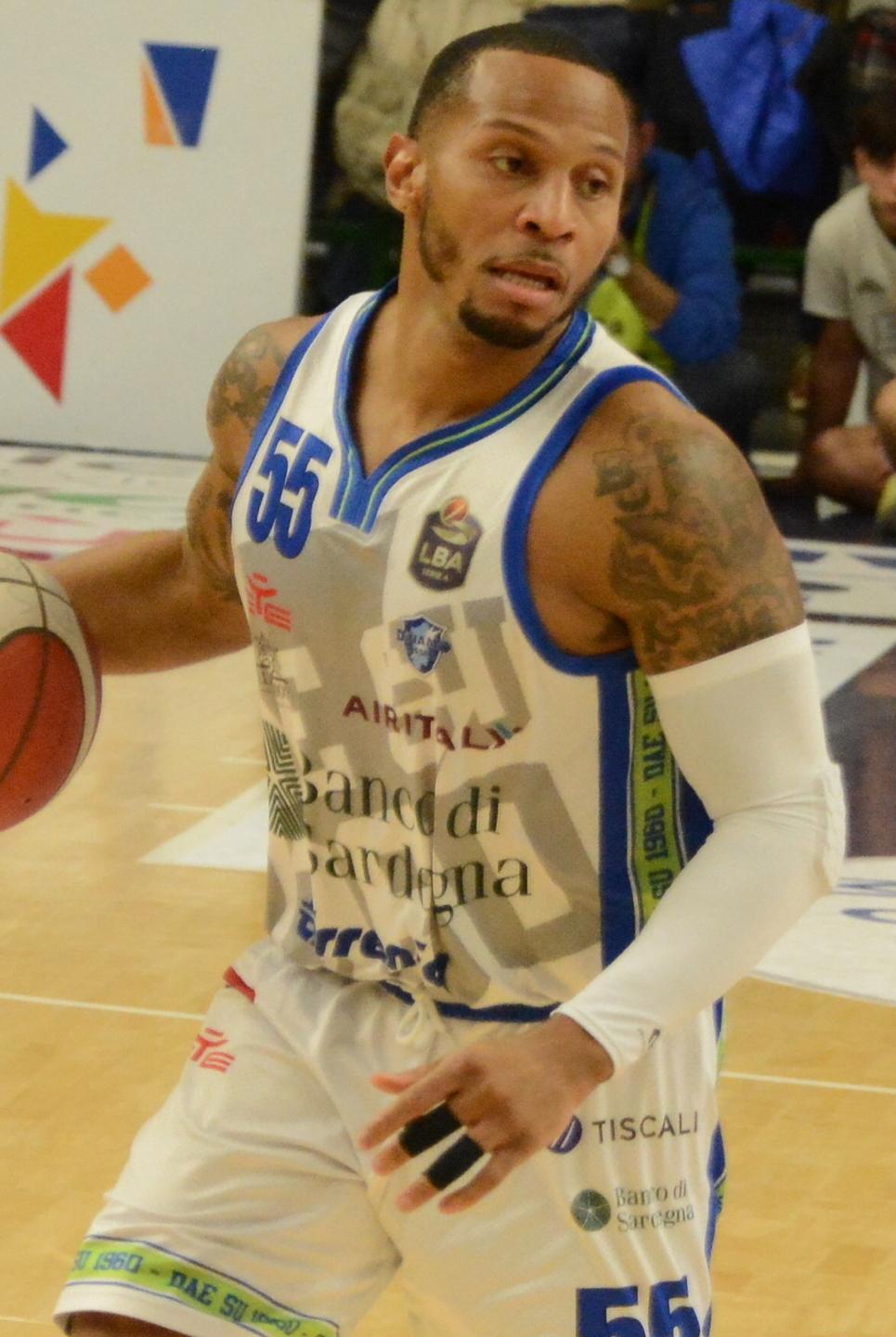 Evans è ancora devastante Jerrells ondeggia tra alti e bassi