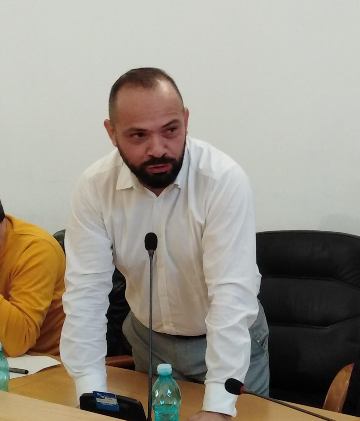 Il capogruppo del Pd dona gli emolumenti ai Servizi sociali