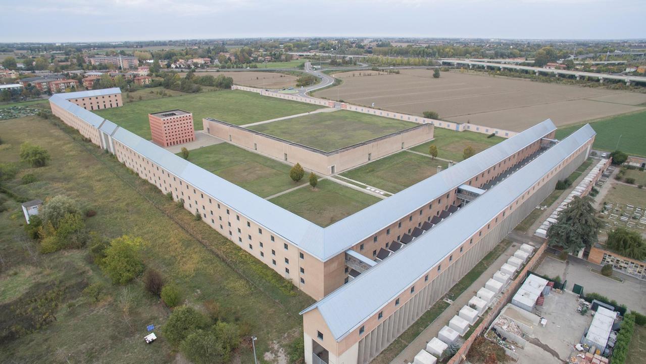 Modena, cimitero di San Cataldo: cambiano gli orari