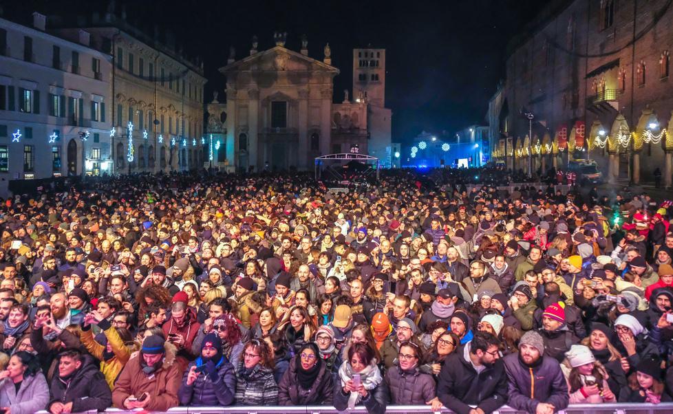 «Aggredito al concerto, mi hanno spaccato il naso»