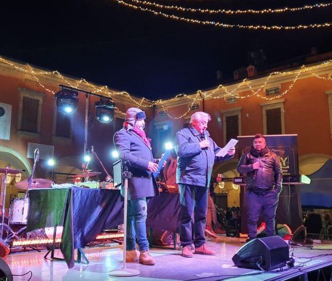Brindisi di mezzanotte col sindaco