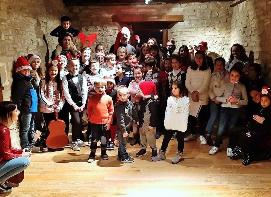  E Spagnoli direttore di palco del Kom va tra gli allievi della scuola di musica