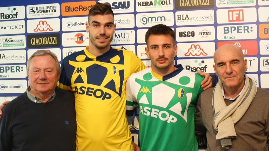 Magliette Aseop in vendita