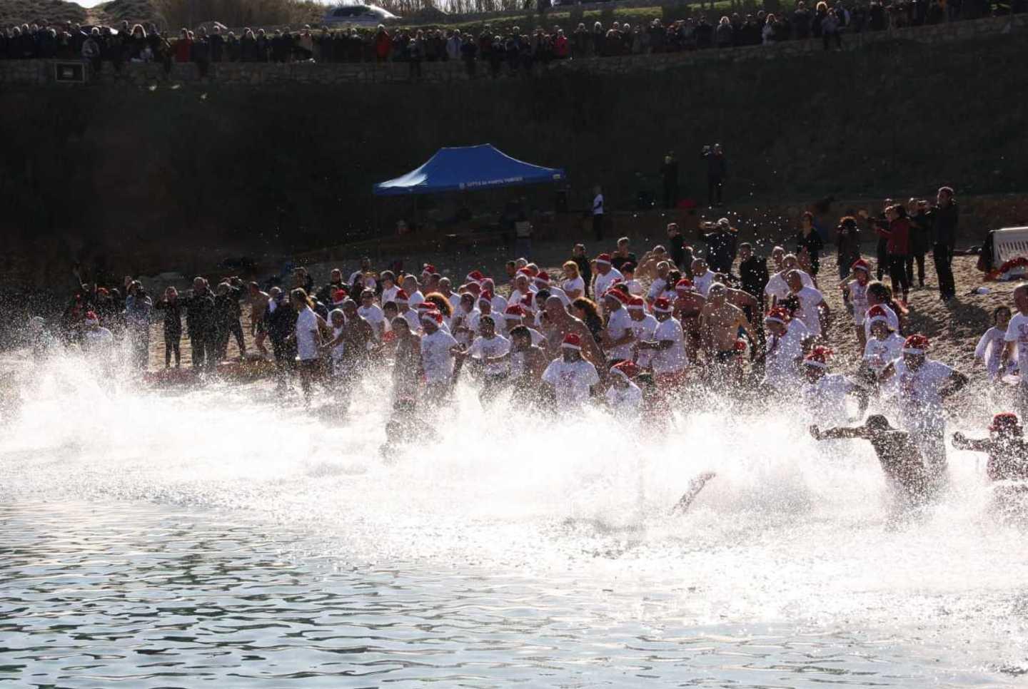 A Balai il tuffo dei 130 davanti a mille spettatori 