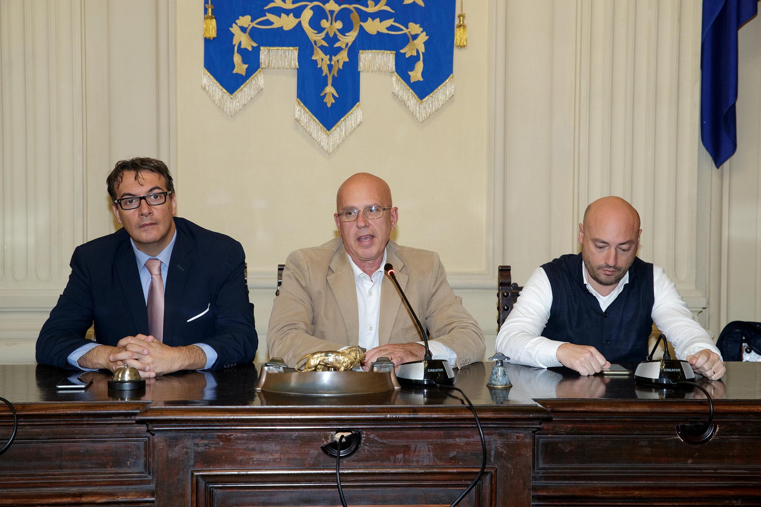 Un'immagine degli Special Olympics: Mencarelli (al microfono) annuncia la candidatura di Montecatini