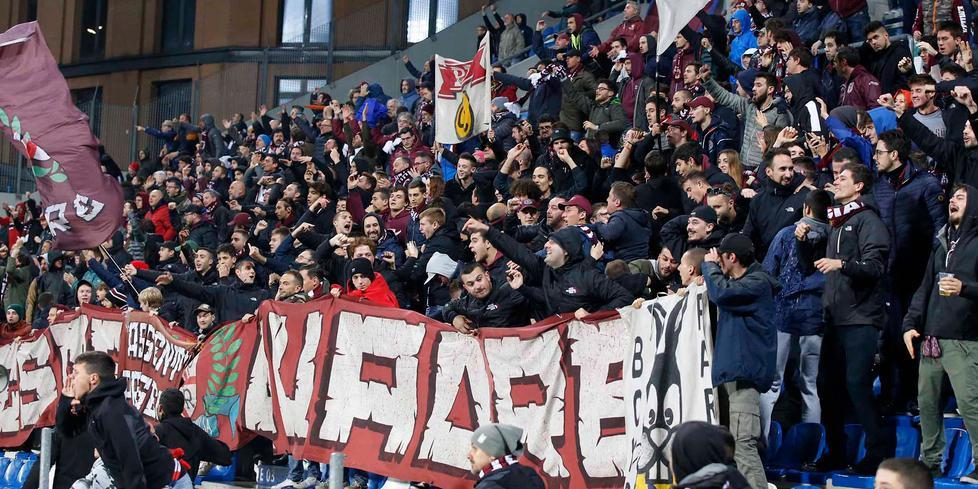 Reggiana, l’amichevole con il Como fa arrabbiare le due tifoserie