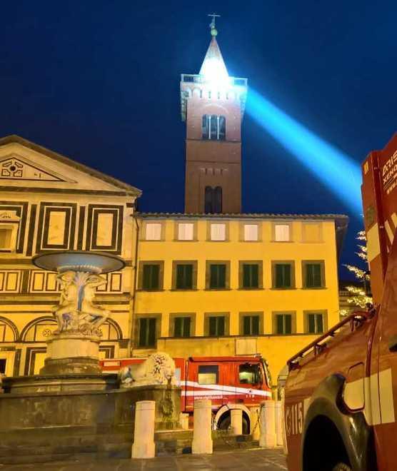 Lunedì la Befana si cala dal campanile 