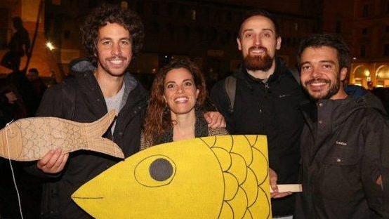 Un'immagine simbolo del movimento delle sardine