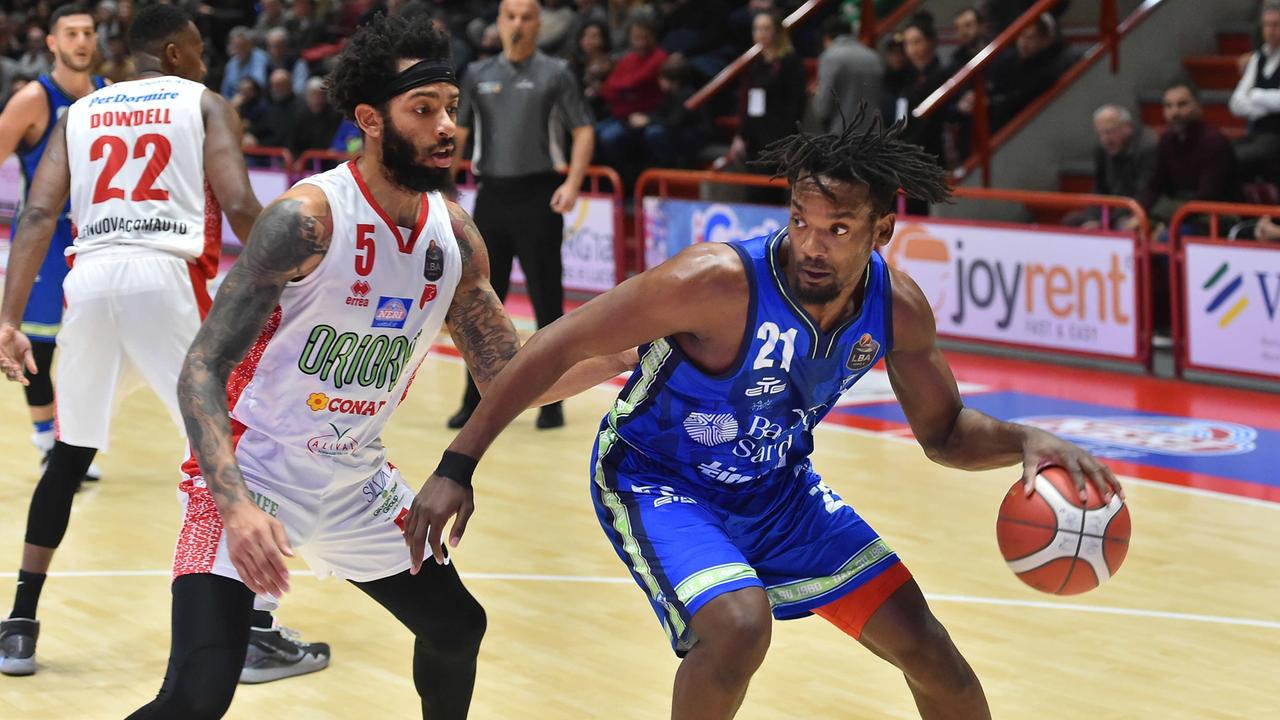 La Dinamo piega anche Pistoia: 70-78