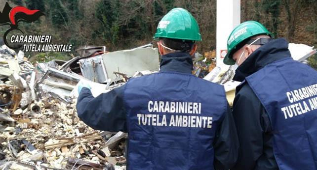 Discarica abusiva di inerti 3 denunce a Costa Paradiso 