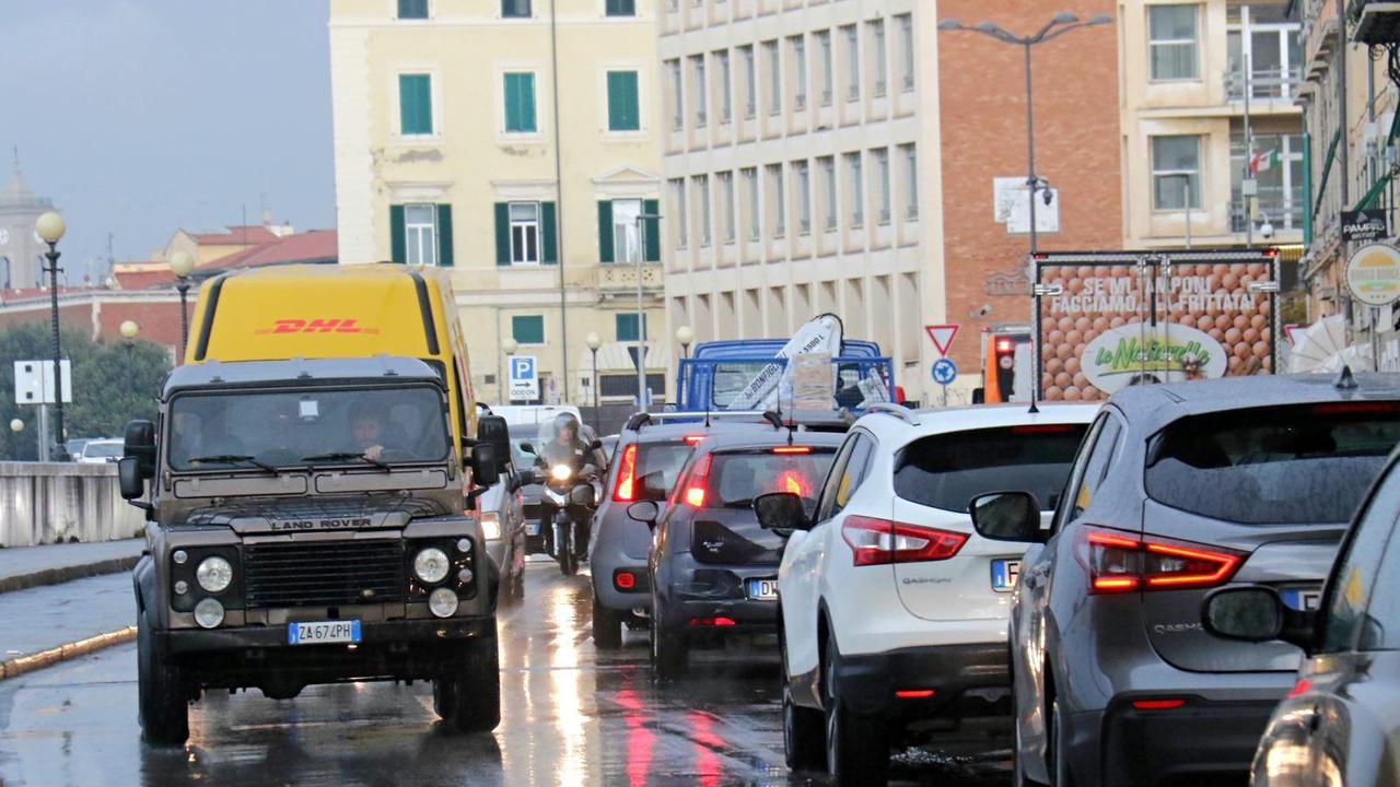 Ciclabili, bus turistici e di linea, ecco i sette progetti per cambiare la viabilità a Livorno