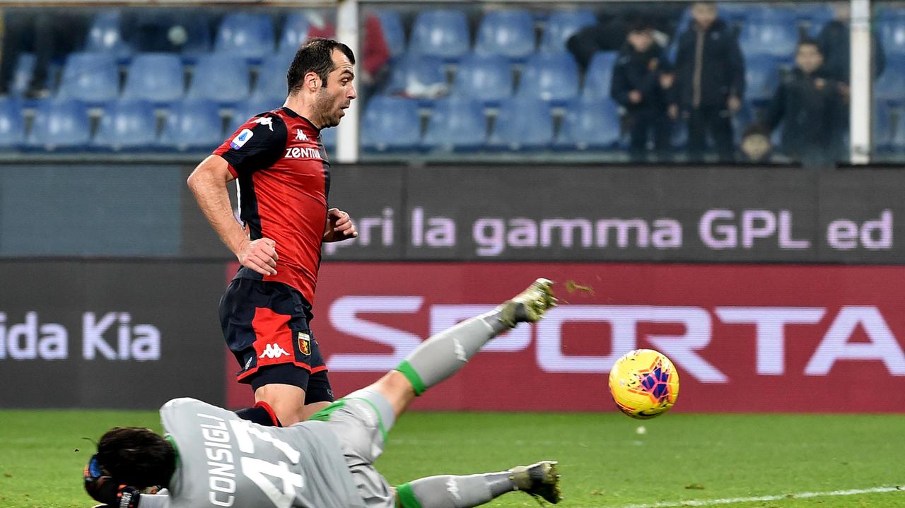 Atroce beffa per il Sassuolo con il Genoa, rabbia neroverde per l'arbitraggio. Espulso Berardi