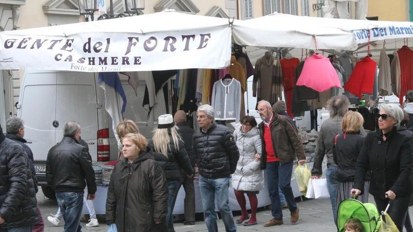 Mercatino straordinario per il giorno dell’Epifania
