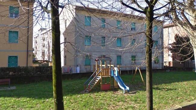 Nuovi arredi e giochi per bimbi nei giardini pubblici di S. Croce