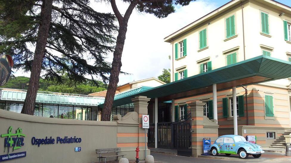 Ragazzino perde la mano sinistra per l’esplosione di un petardo