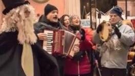 La Corale Verdi regala canti ai residenti