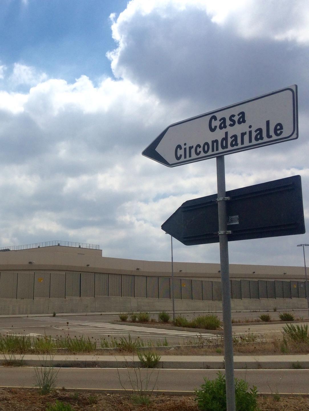 Sassari, pestato nel garage: in due davanti al gip 