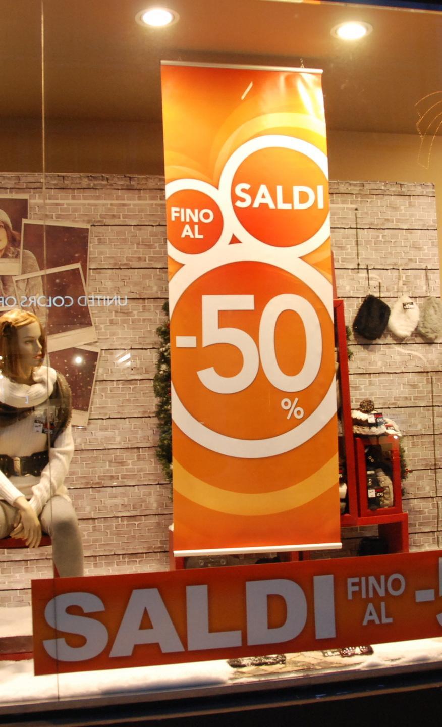 Saldi al via, ma tra i commercianti è lontano l’entusiasmo dei giorni migliori